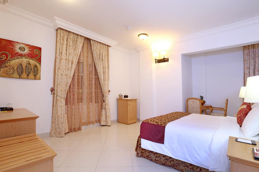 Al Maha Int Hotel Oman Muscat Exterior photo